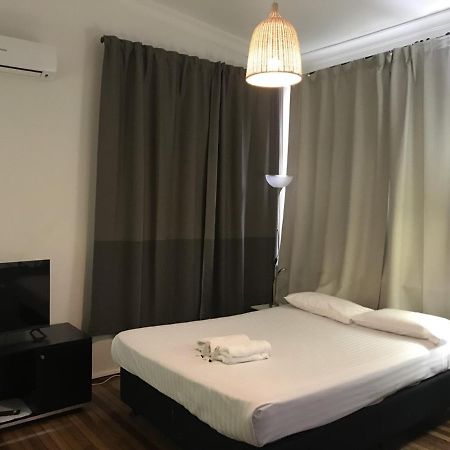 Belmont Palms Motel Lake Macquarie Bagian luar foto