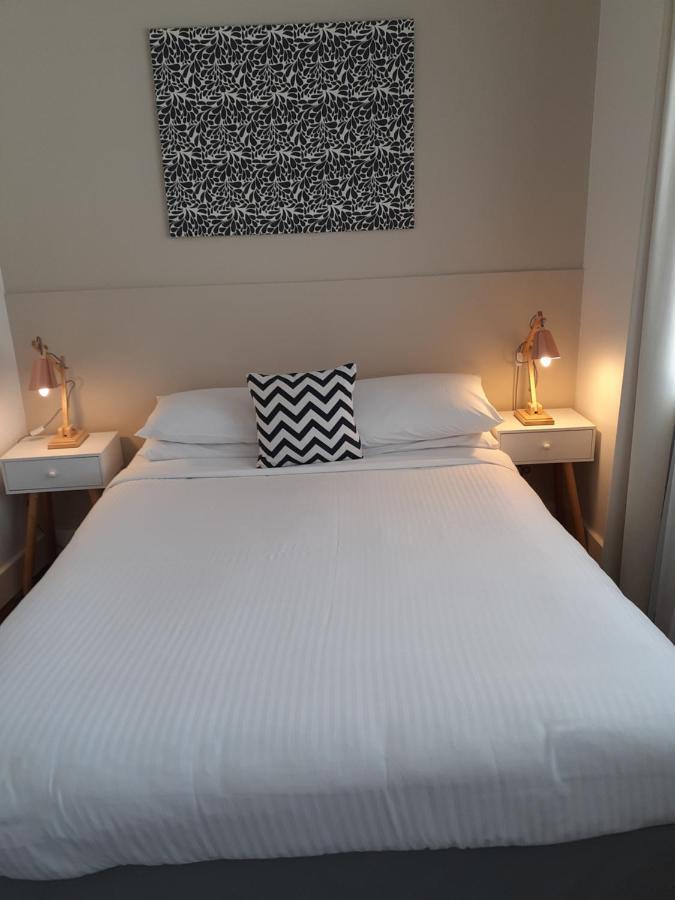 Belmont Palms Motel Lake Macquarie Bagian luar foto